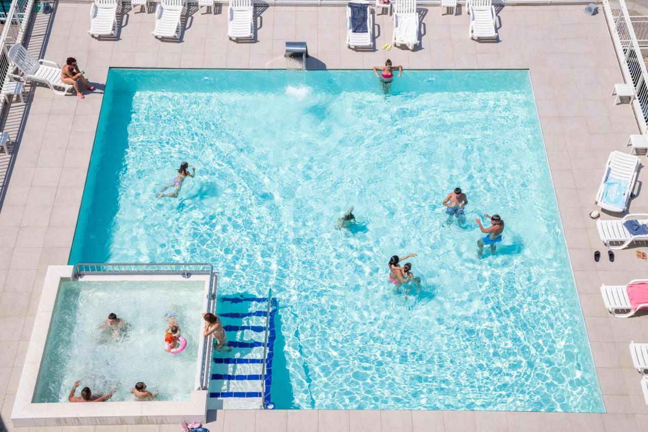 Hotel Alla Rotonda Lido di Jesolo Eksteriør billede