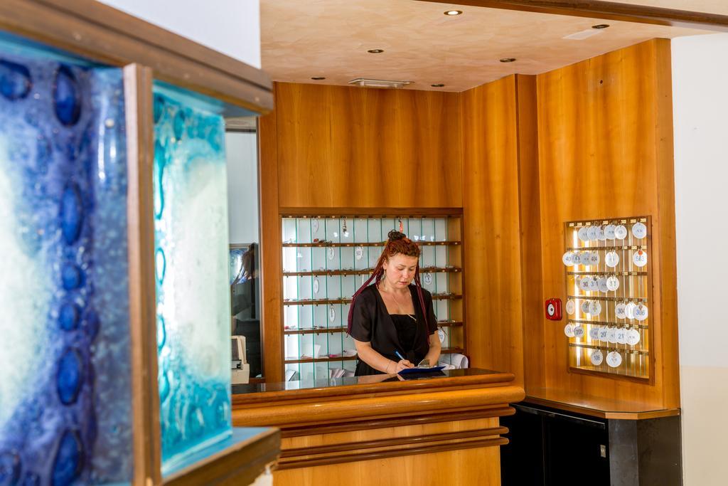 Hotel Alla Rotonda Lido di Jesolo Eksteriør billede