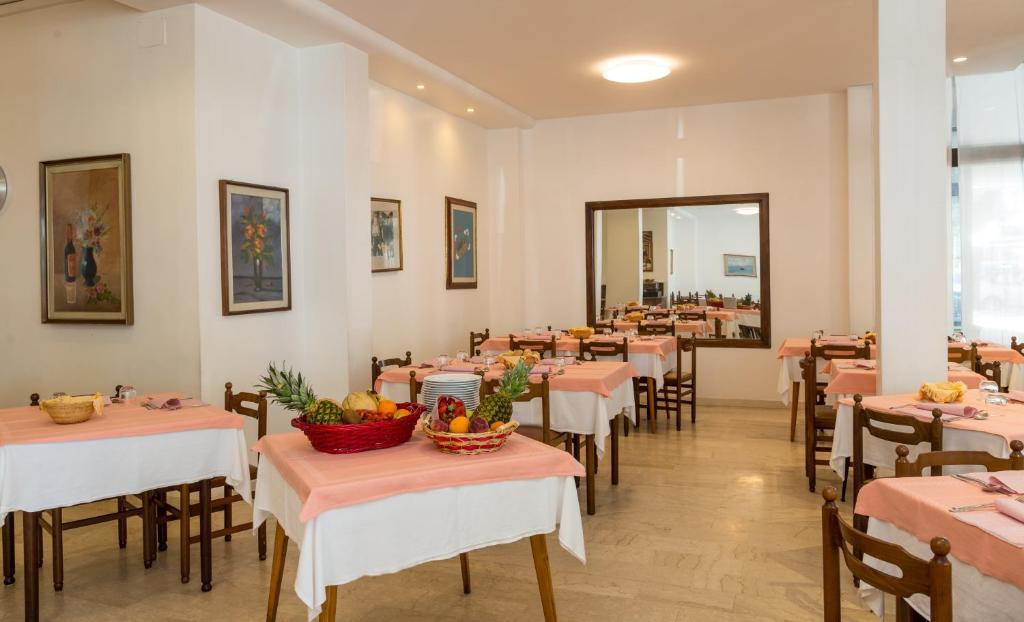 Hotel Alla Rotonda Lido di Jesolo Eksteriør billede