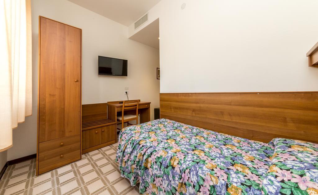 Hotel Alla Rotonda Lido di Jesolo Eksteriør billede